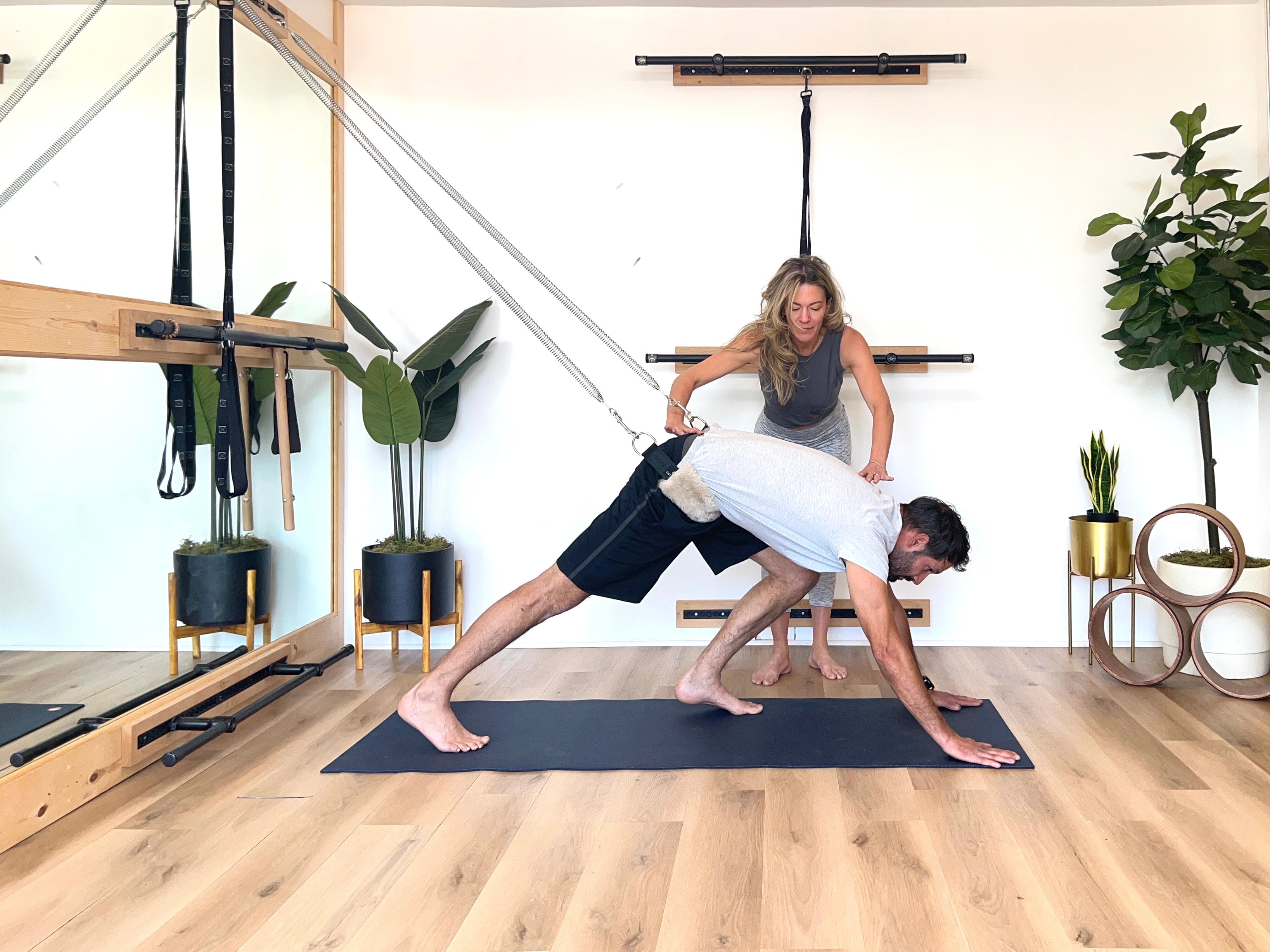 Fascial Stretch vs. Yoga: Which Is Better for Long-Term Health?